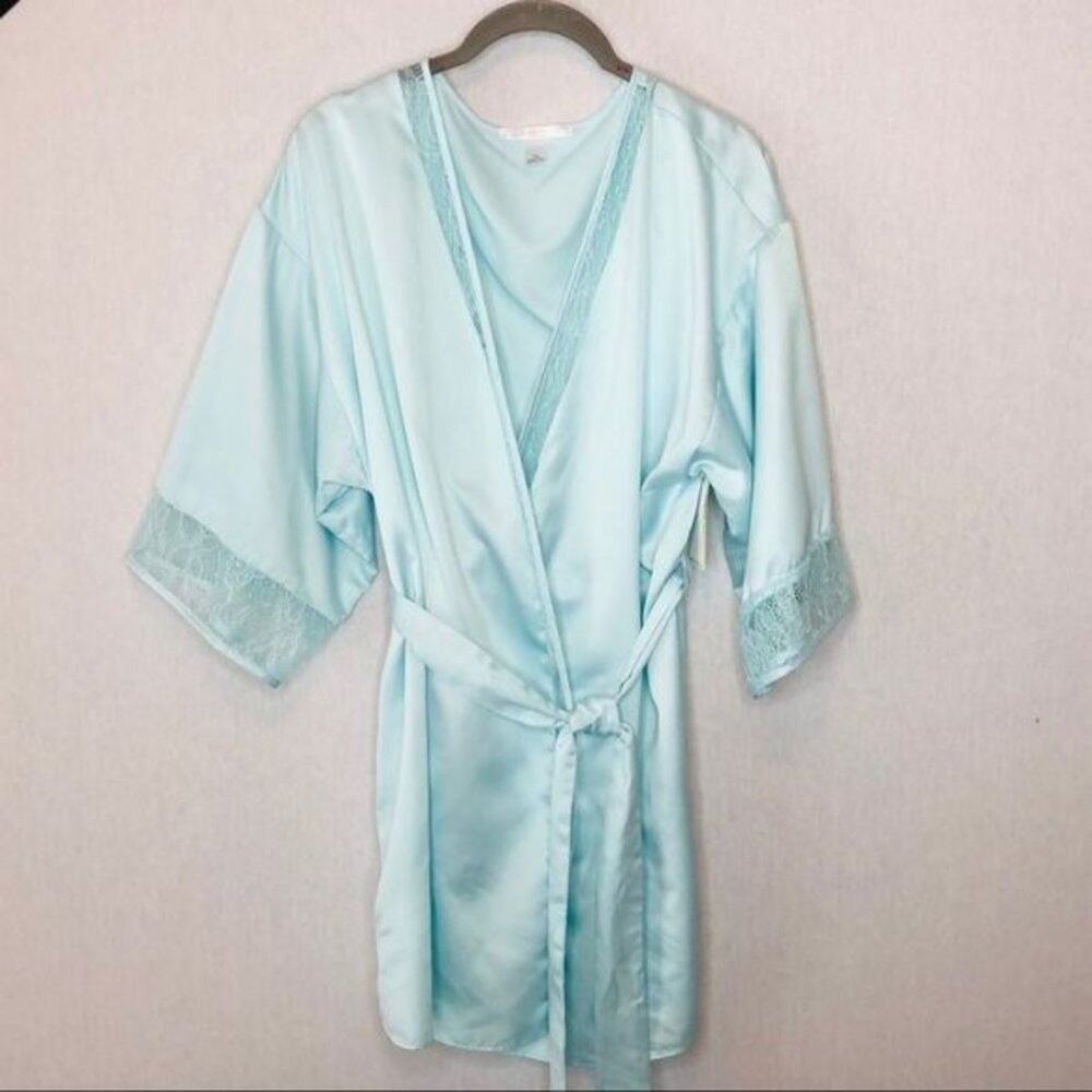 Flora Nikrooz lace trim short robe, bridal blue S/M